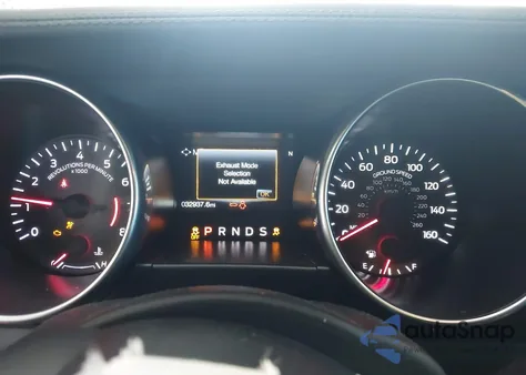 2021 Ford Mustang Ecoboost Fastback z USA, uszkodzony, nr VIN 1FA6P8TH5M5110420